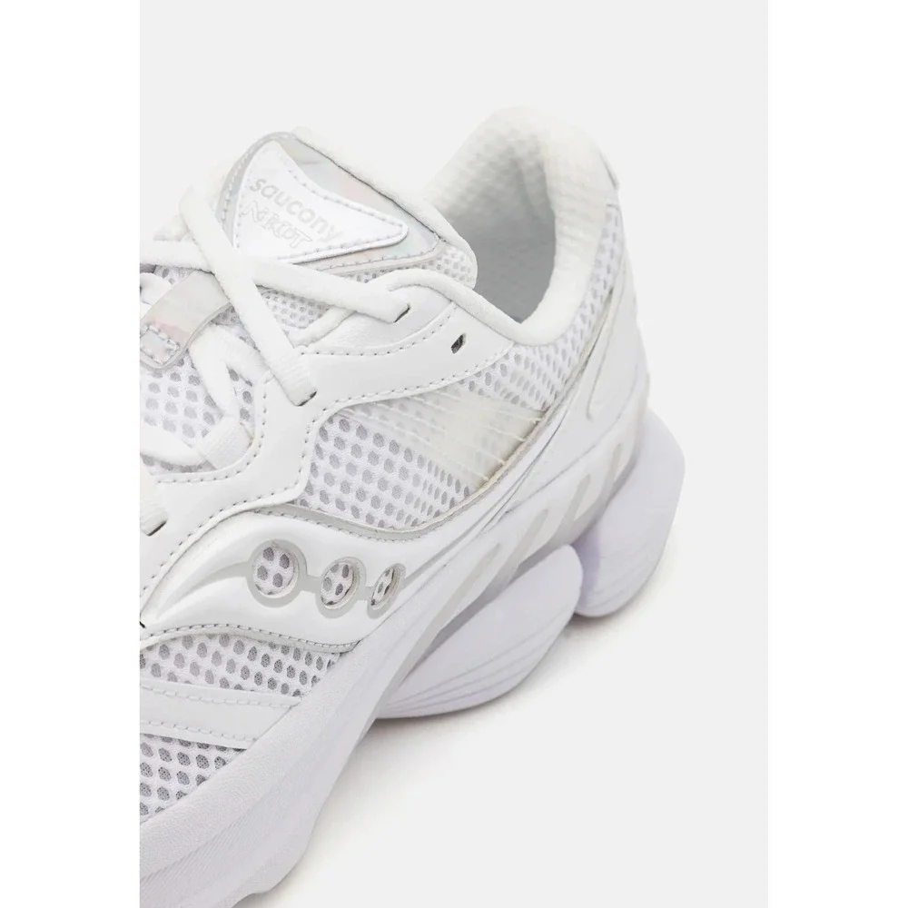 Saucony Grid NXT Triple White‎ Men's Size 10 Women's 11.5 Running Shoes Sneakers